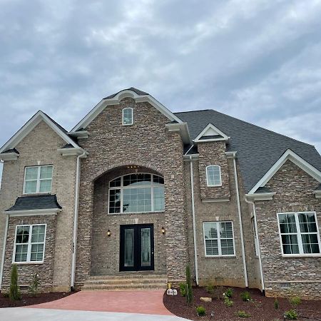 La Casa Grande Hosting Apartman Whitsett Kültér fotó
